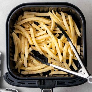 featured image for how to make frozen French fries in air fryer