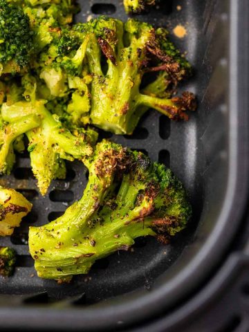 featured image for the air fryer frozen broccoli